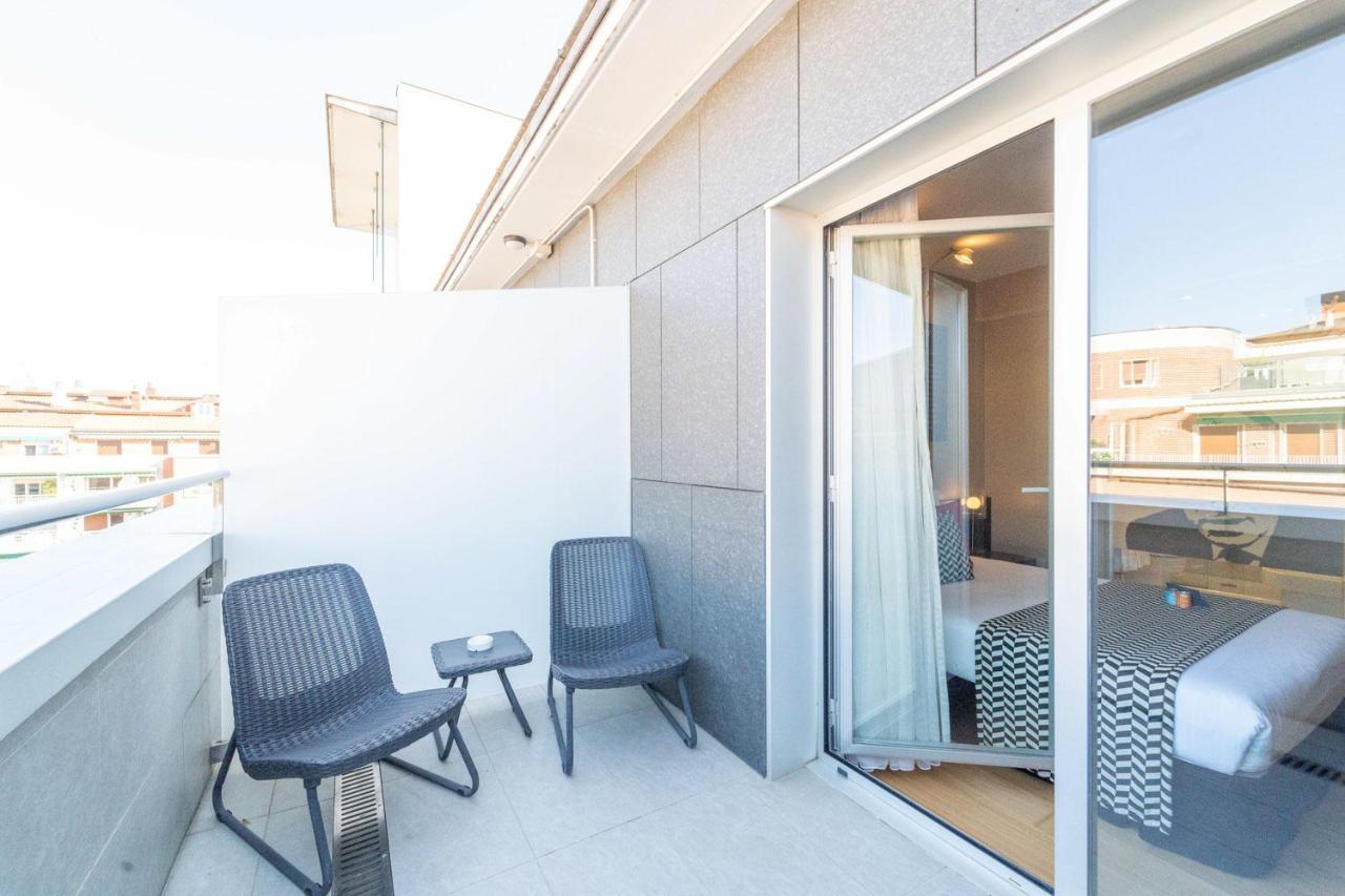 Petite Terrace